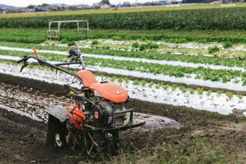 畑で使う除草機械、草刈り機からアタッチメントまで、おすすめ除草機械を徹底紹介！ | 農家web